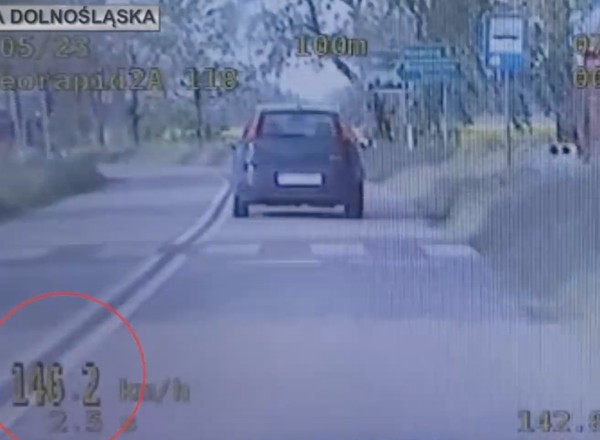 Policjanci byli zaskoczeni. Usłyszeli od kierującej, że lubi szybką jazdę