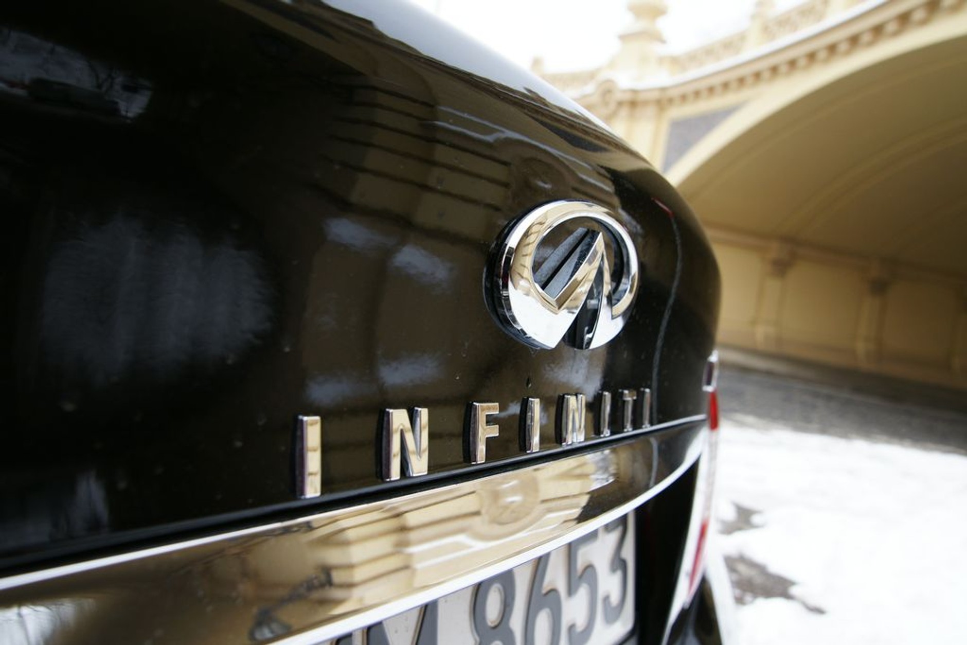 Infiniti M – luksus dla biznesmena