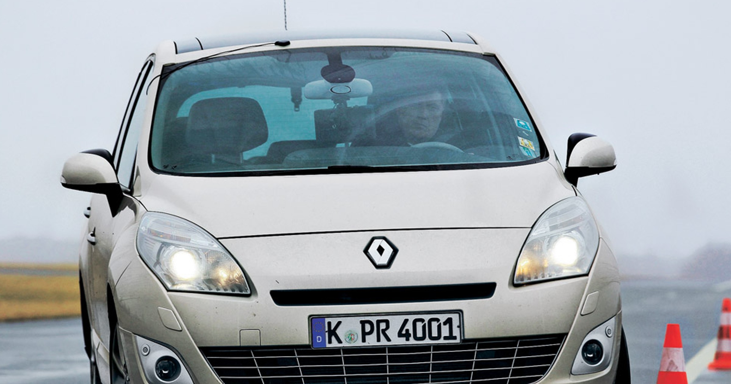 Renault Grand Scenic 1.9 dCi na dystansie 100 tys. km: naprawdę twarda sztuka
