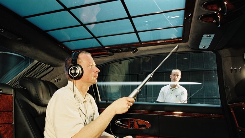 Walka z hałasem to godziny żmudnych pomiarów, by uzyskać odpowiedni efekt odizolowania od hałasów zewnętrznych.