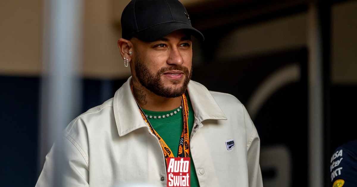 Neymar wydał fortunę na unikatowe auto, które nie wyjedzie na ulicę. To Batmobil