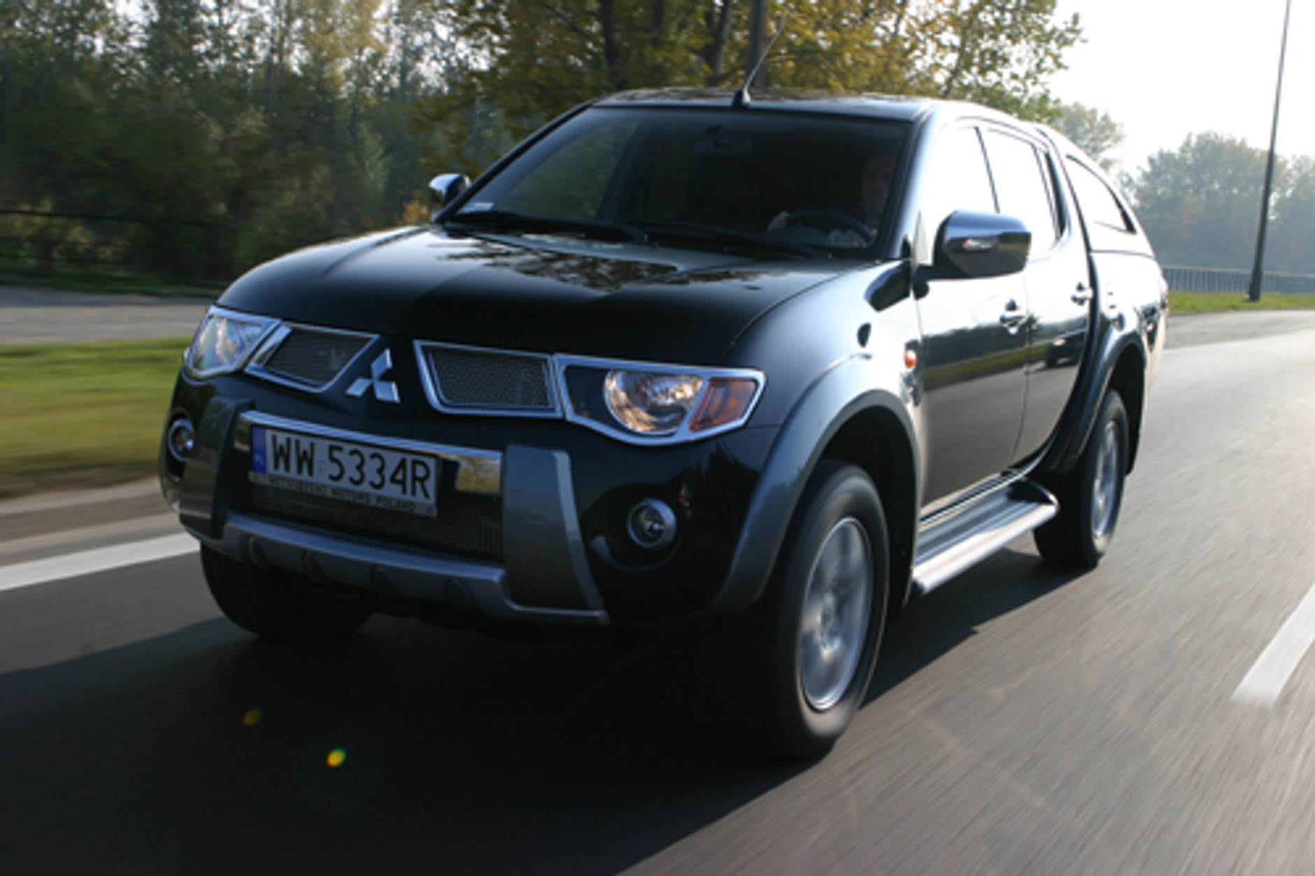 Mitsubishi L200 - Sprawny na każdej drodze