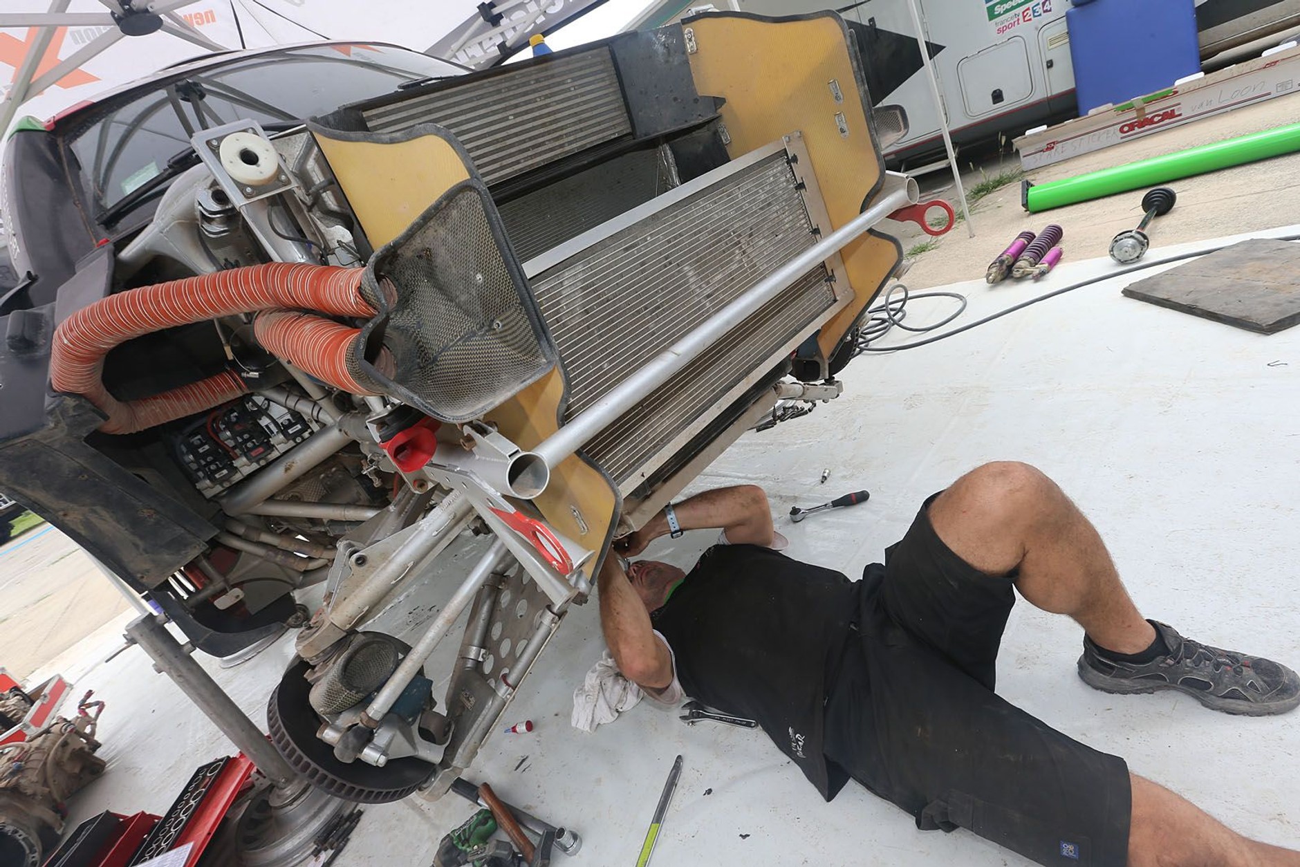 Dakar 2016: regeneracja sił i maszyn (dzień odpoczynku, galeria)