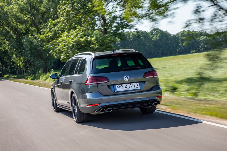 Golf Variant R