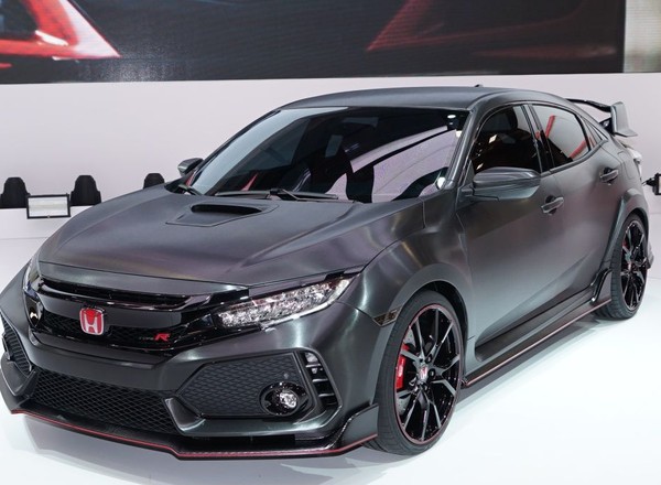 Honda podczas salonu samochodowego w Paryżu