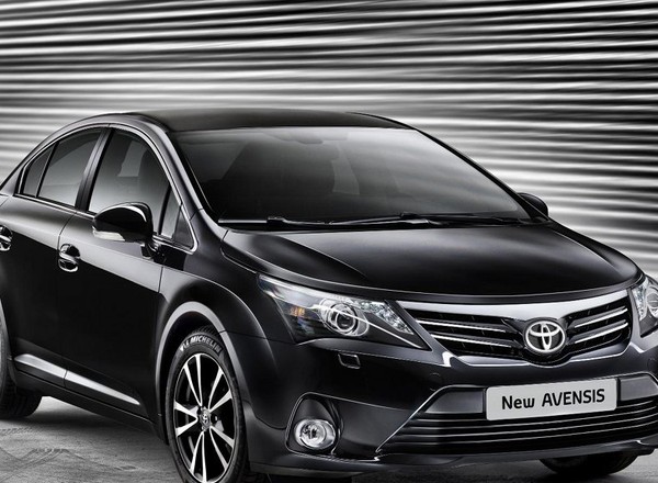 Taka jest Toyota Avensis po liftingu