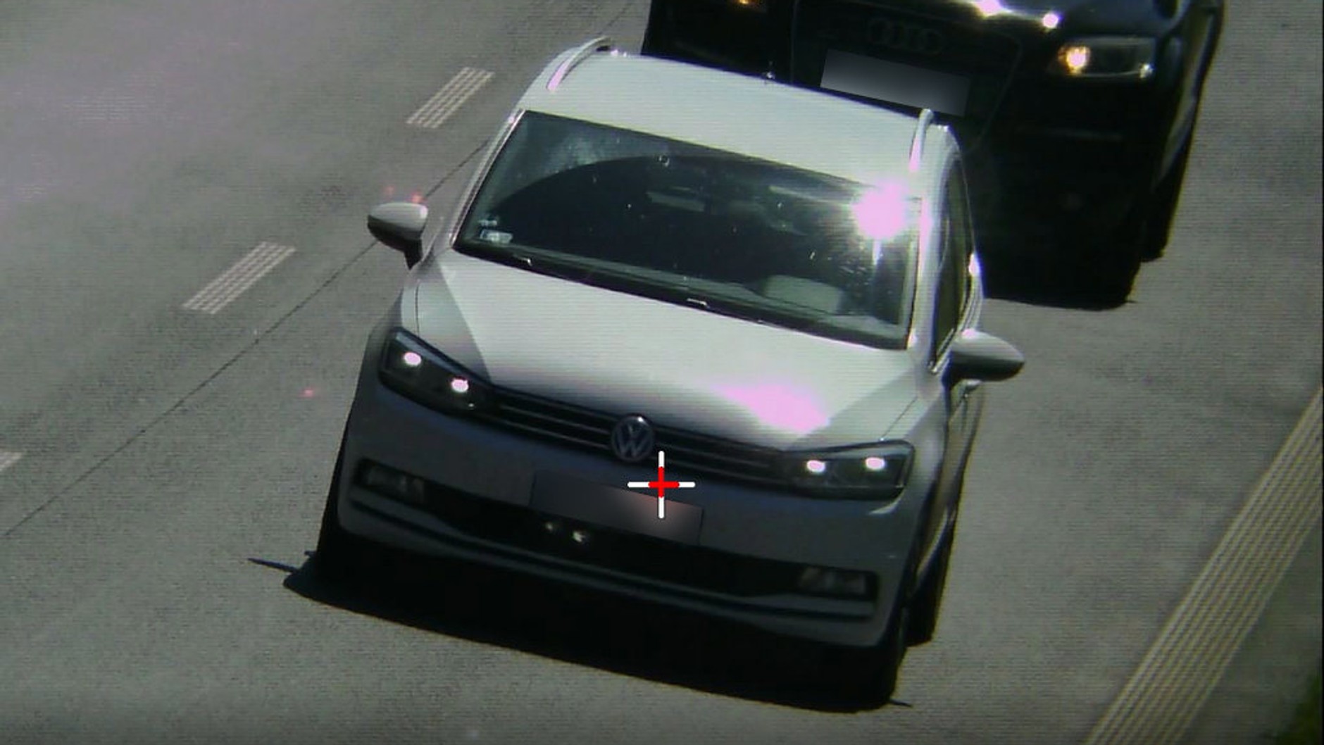 Policjanci ruchu drogowego kontrolowali odległość między pojazdami