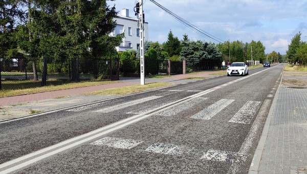 Piesi mogą mieć pierwszeństwo nie tylko na zebrze. Jest wyjątek