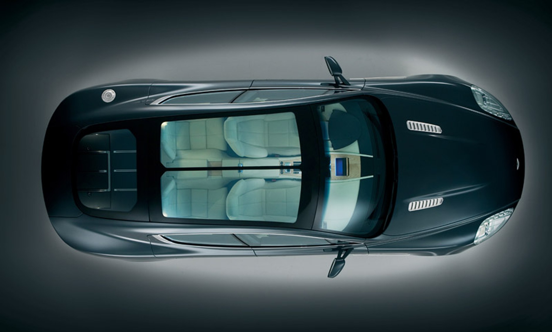 Genewa 2008: Aston Martin Rapide potwierdzony, produkcją zajmie się Magna Steyr