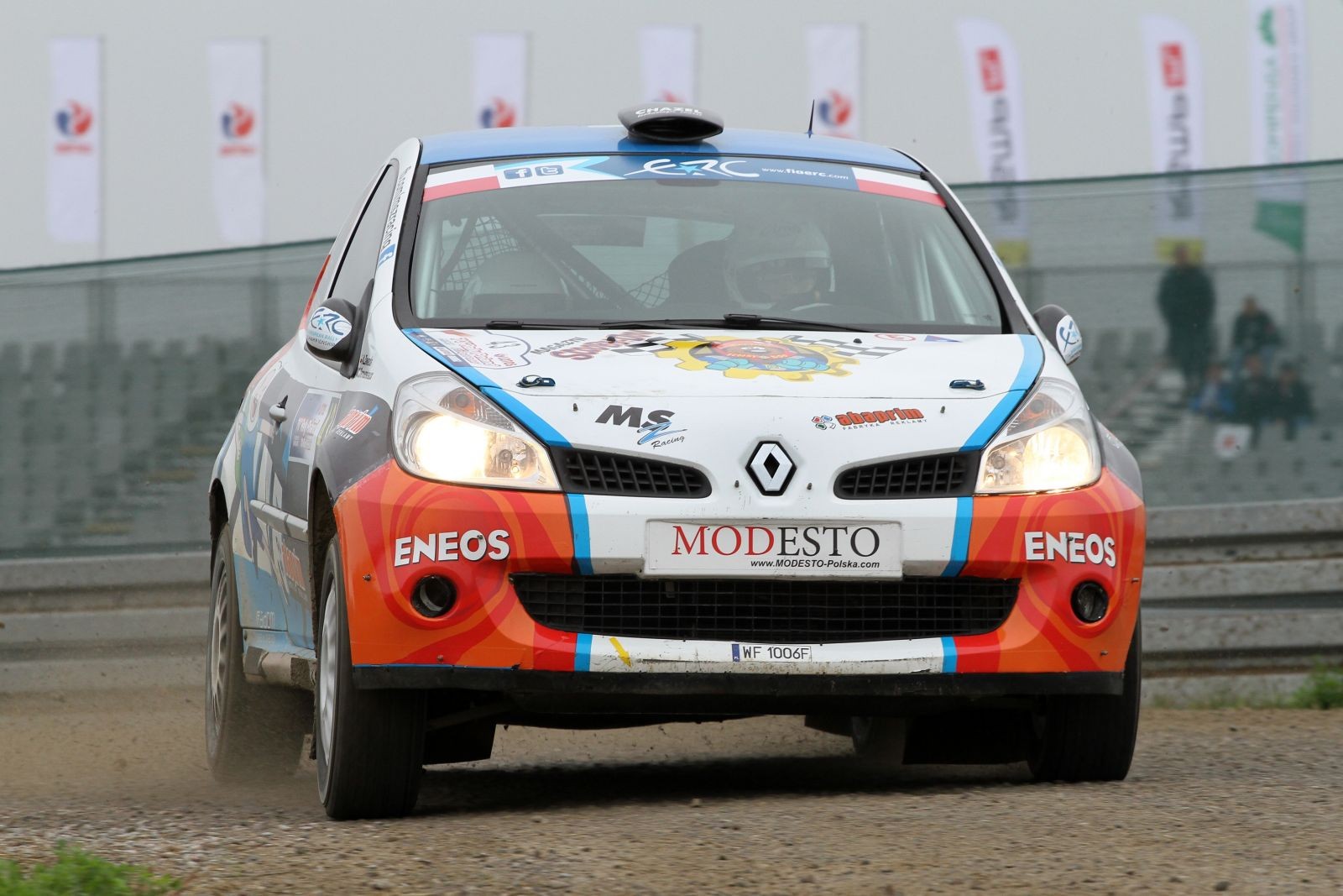 Na tor, na oes, na ulice