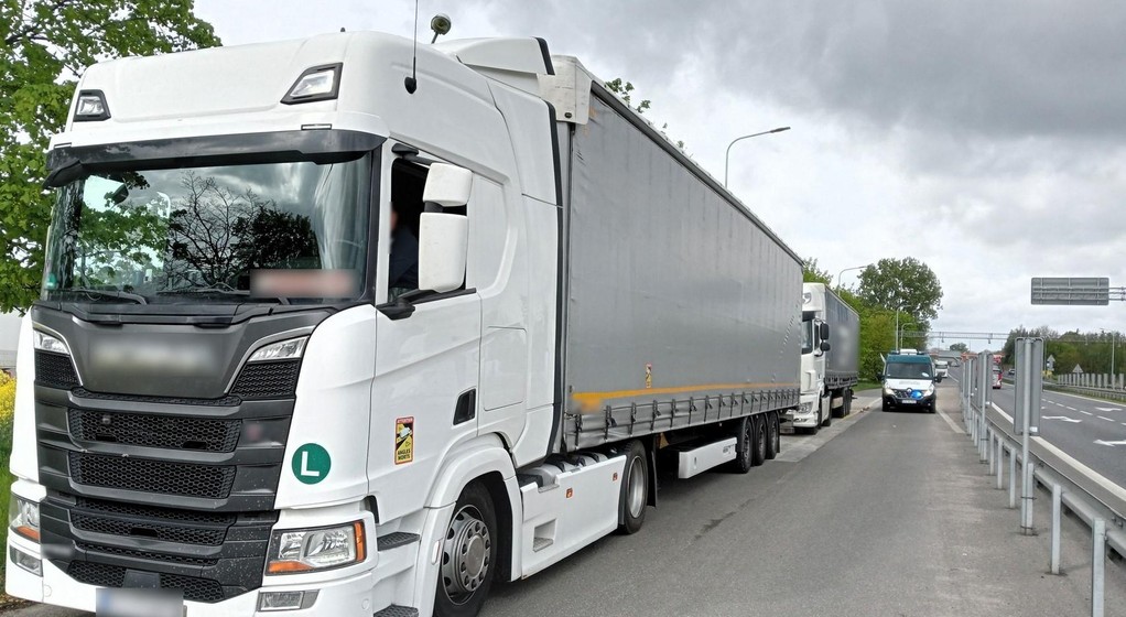 nienormatywne pojazdy z przekroczonymi naciskami osi