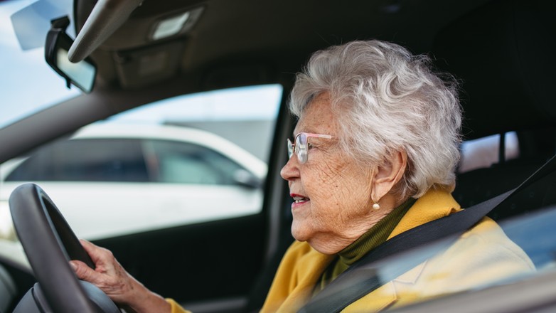 Zmiany w prawie jazdy. Jest decyzja ws. badań lekarskich u seniorów