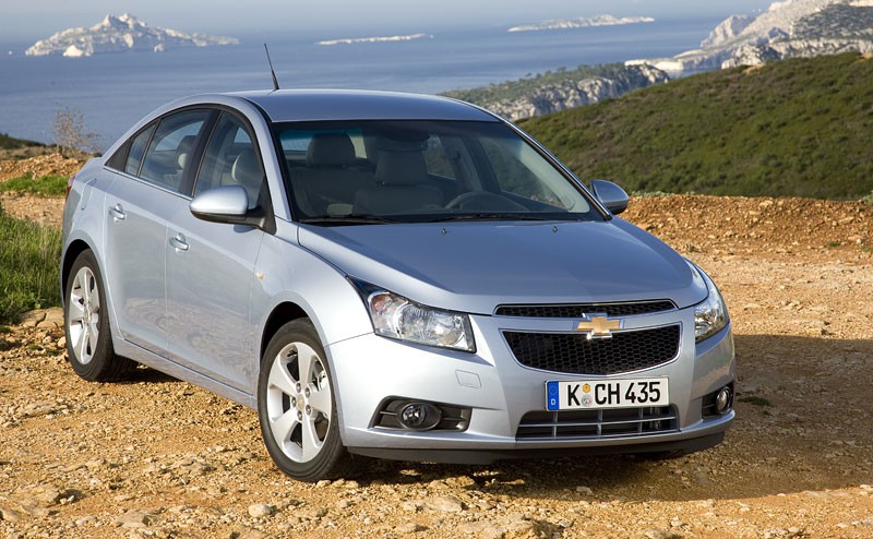 GM: Opel Insignia ST i Chevrolet Cruze -  ceny w Polsce (fotogaleria)