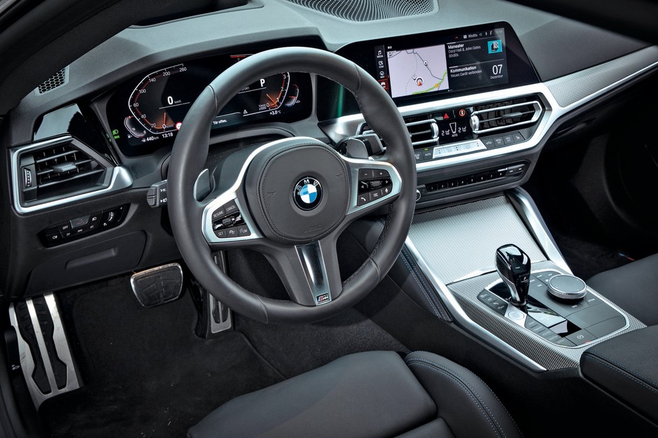 BMW M240i xDrive Coupe