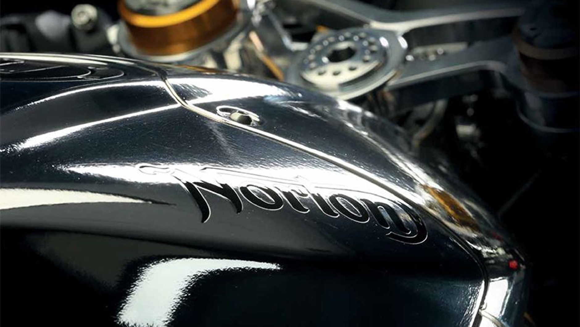 Norton V4 RR