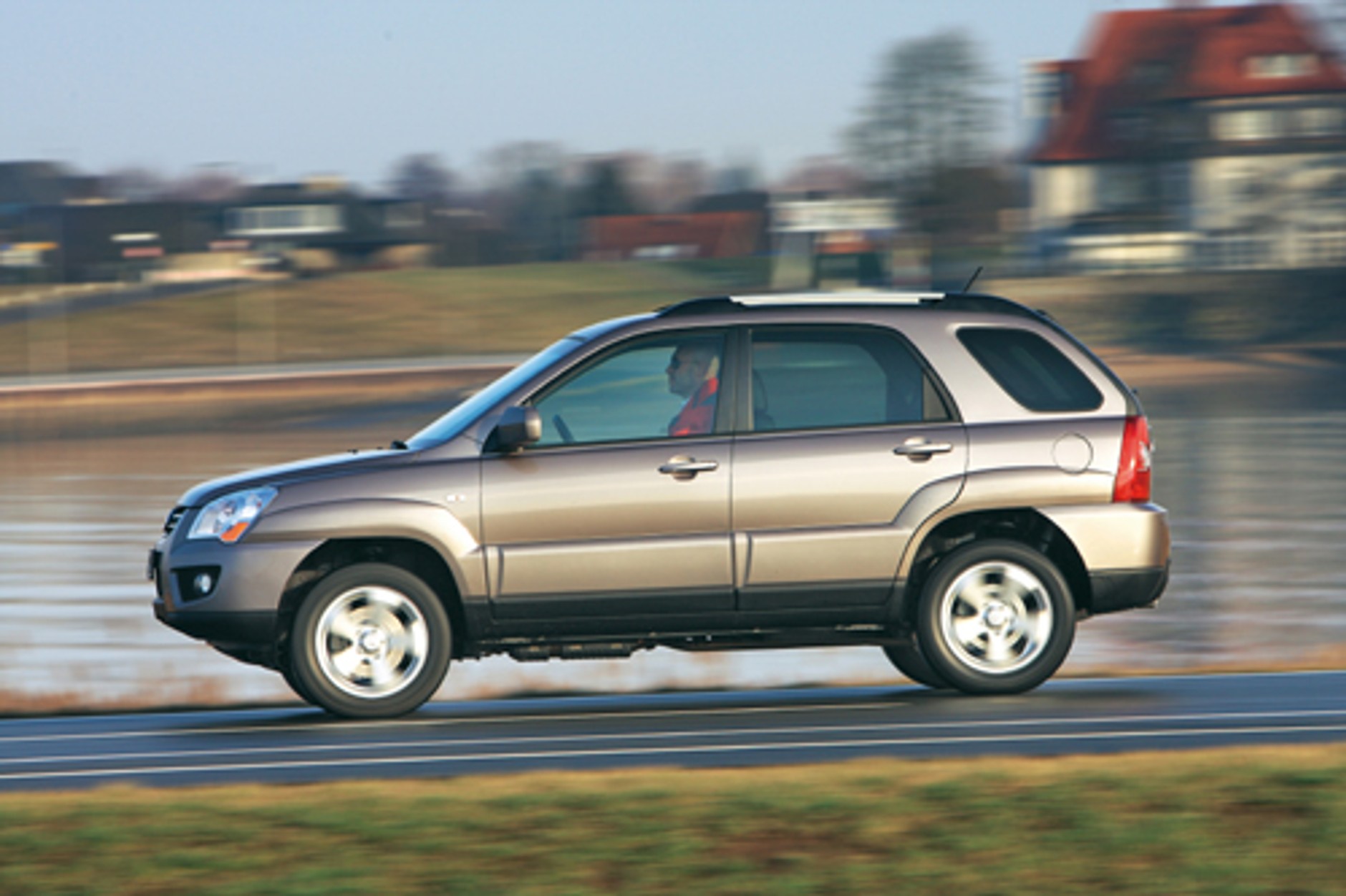 Ford Kuga kontra Suzuki Grand Vitara i Kia Sportage - Małe konie pociągowe