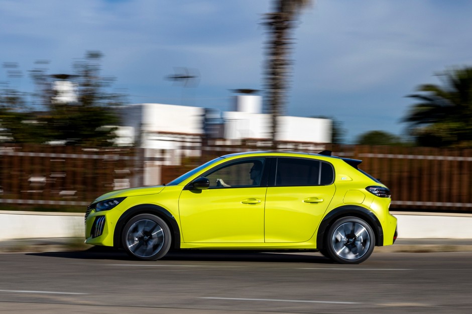 2024 Peugeot E-208