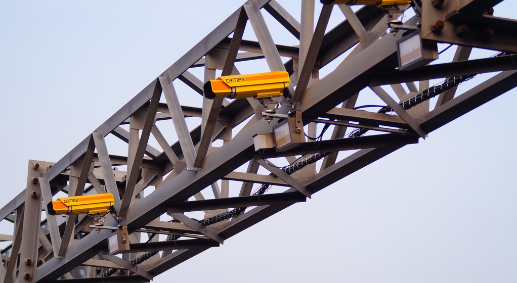 Odcinkowy pomiar prędkości na trasie S8 już działa