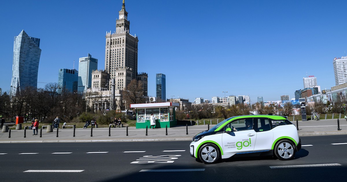 500 elektrycznych BMW i3 do wynajęcia w Warszawie