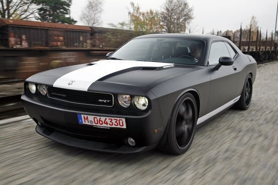 Camaro kontra Challenger i Mustang - V8 po tuningu wiele potrafi