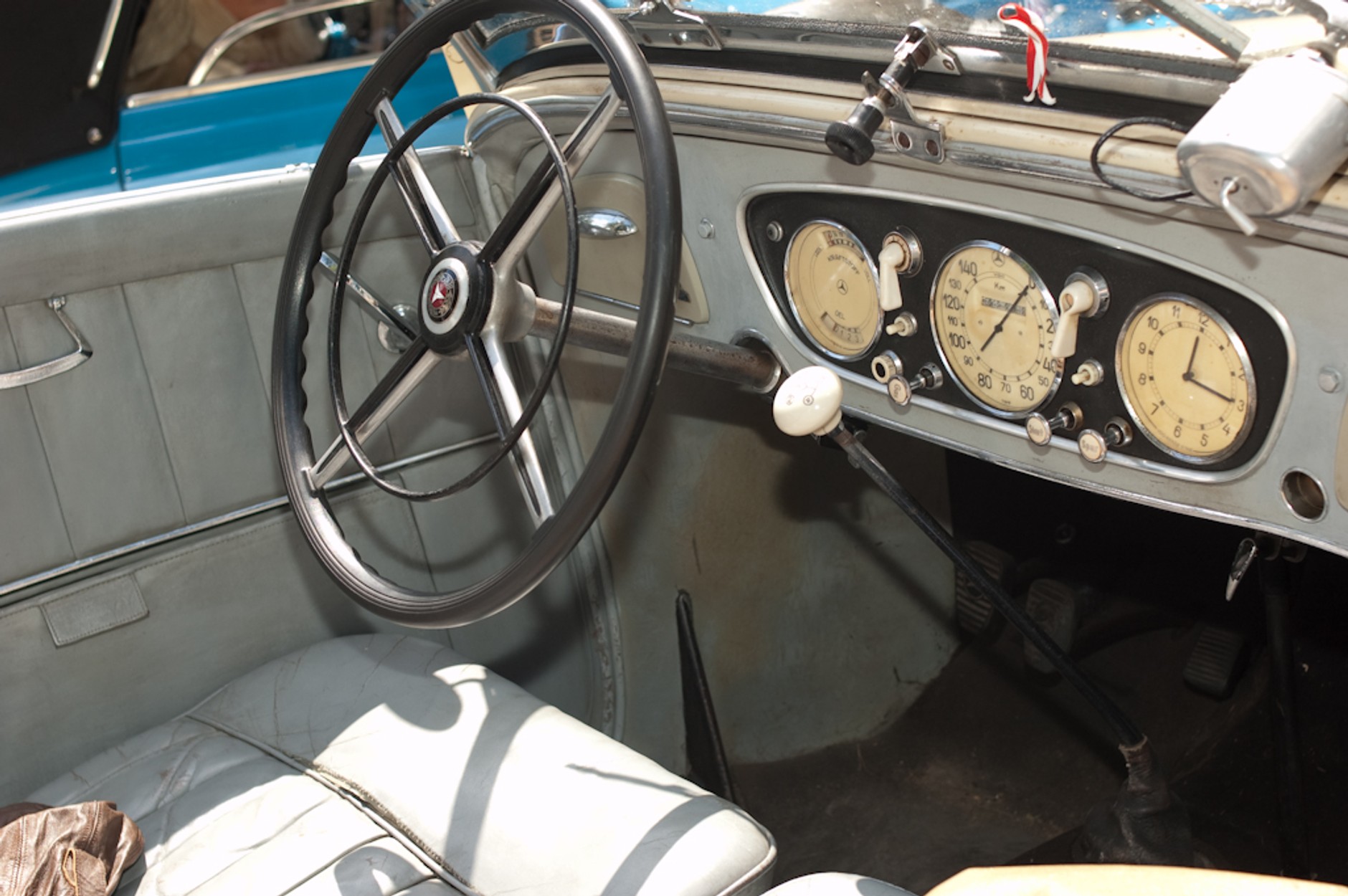 Klasyczne Mercedesy w Wilanowie