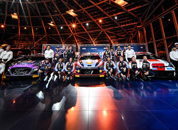 Hybrydowe samochody WRC pokazane. Znamy cały kalendarz rajdów