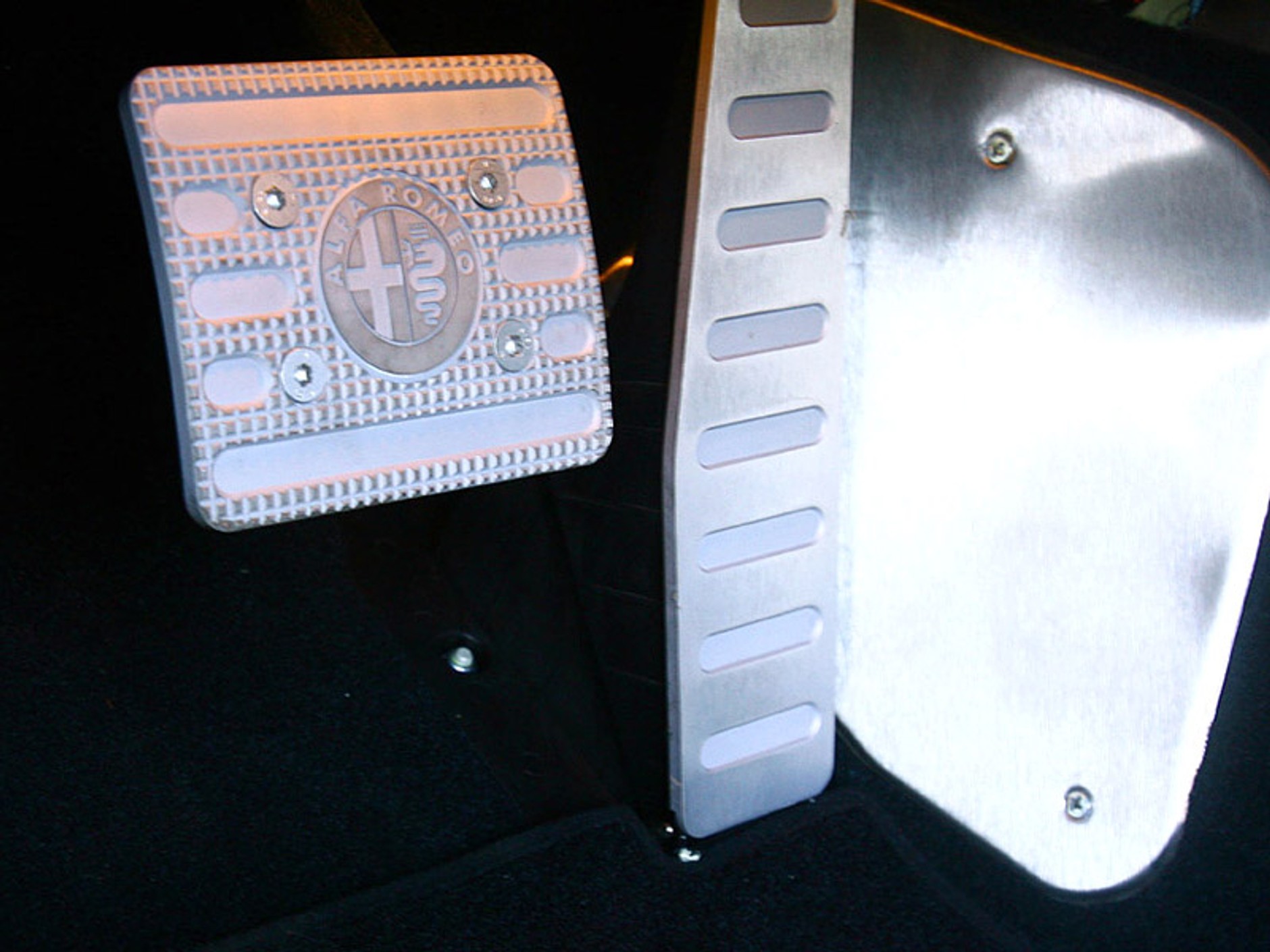 Alfa Romeo 8C Competizione GTA – premiera w czerwcu 2010