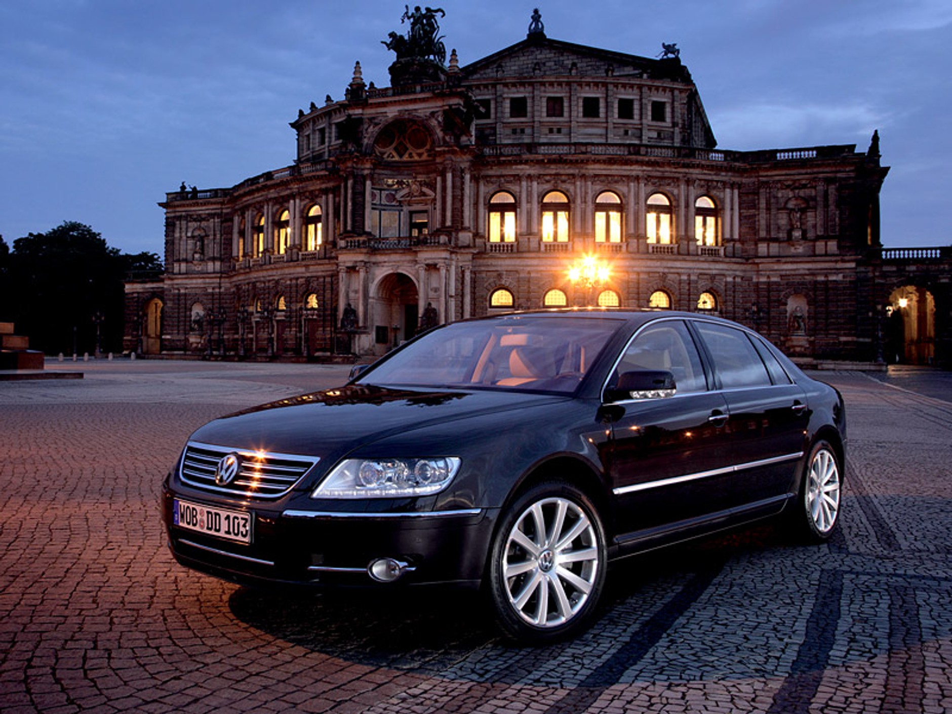 Paryż 2008: Volkswagen Phaeton – rok modelowy 2009