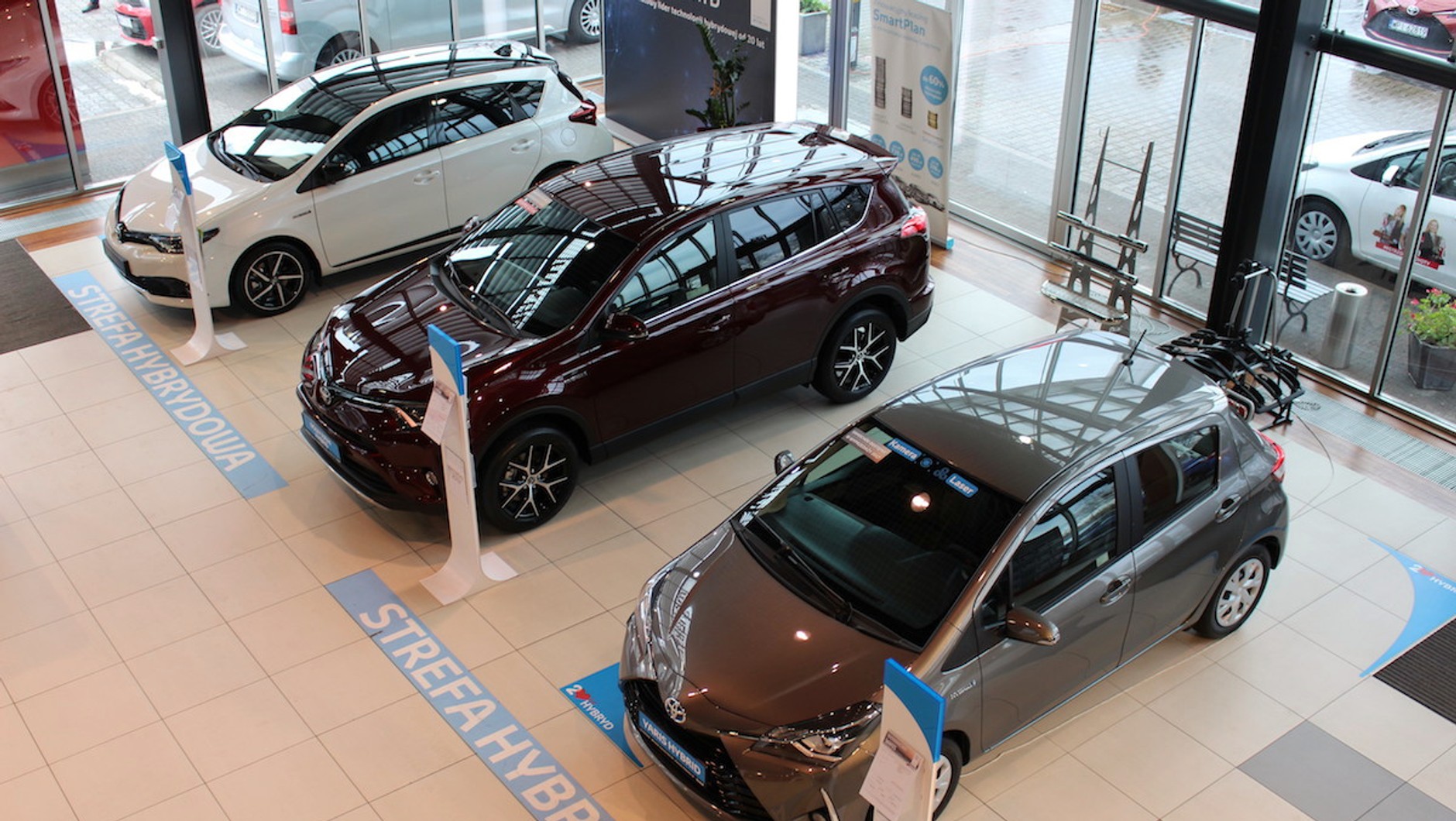 Toyota rozpoczęła wyprzedaż rocznika 2017