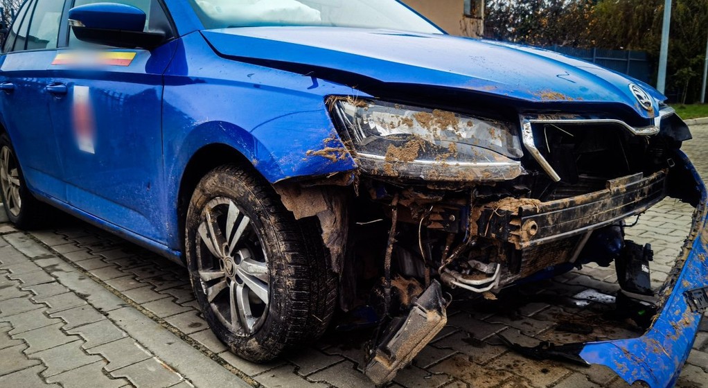 Skoda Fabia, którą Ukrainiec nielegalnie przewoził migrantów
