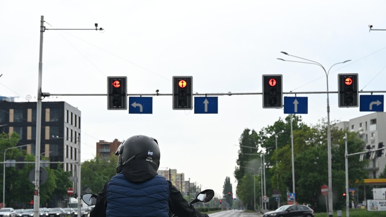 Sygnalizator ze strzałką kierunkową. Sygnalizator S-3