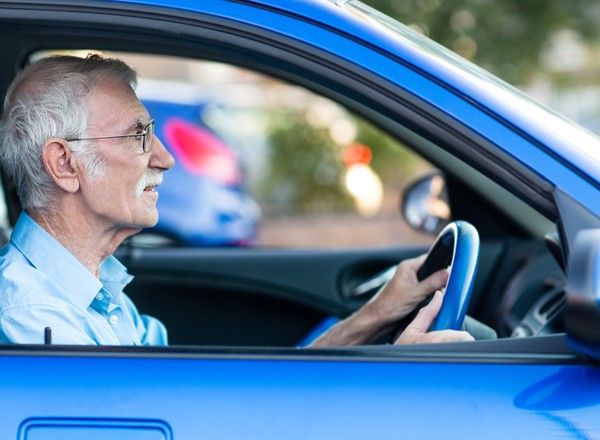 Starszy kierowca – jest się czego bać?