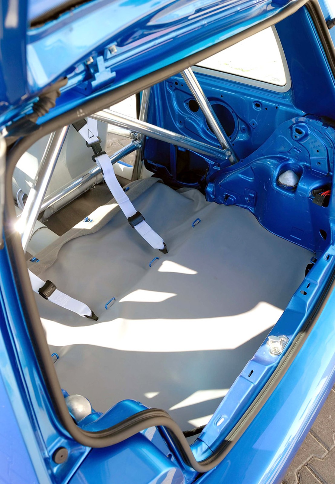 Garaż tunera: VW Lupo – wózek Papy Smerfa