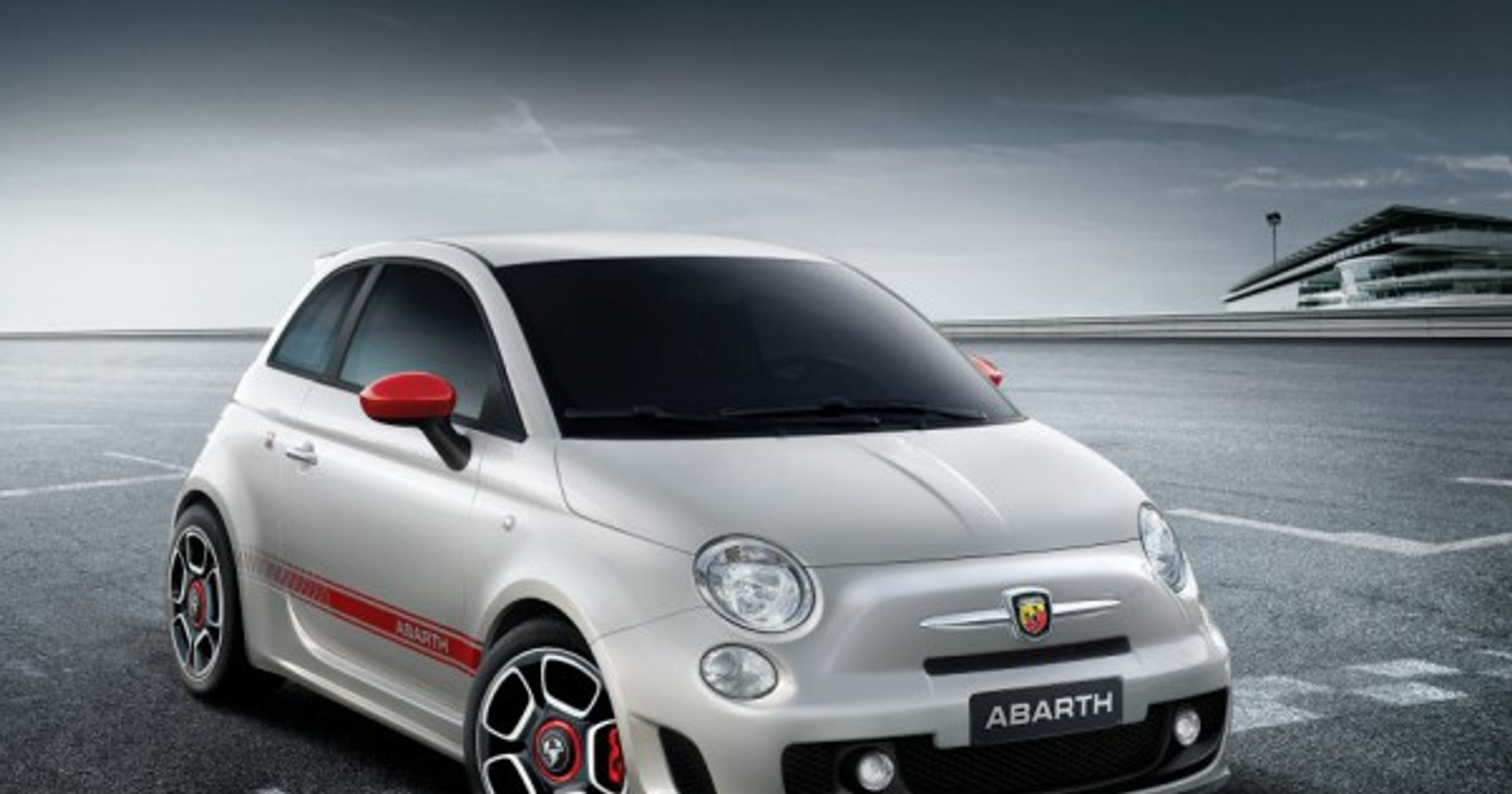 Abarth zapowiada Pandę i 500L