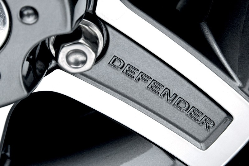 Land Rover Defender SVX: zalotny sześćdziesięciolatek