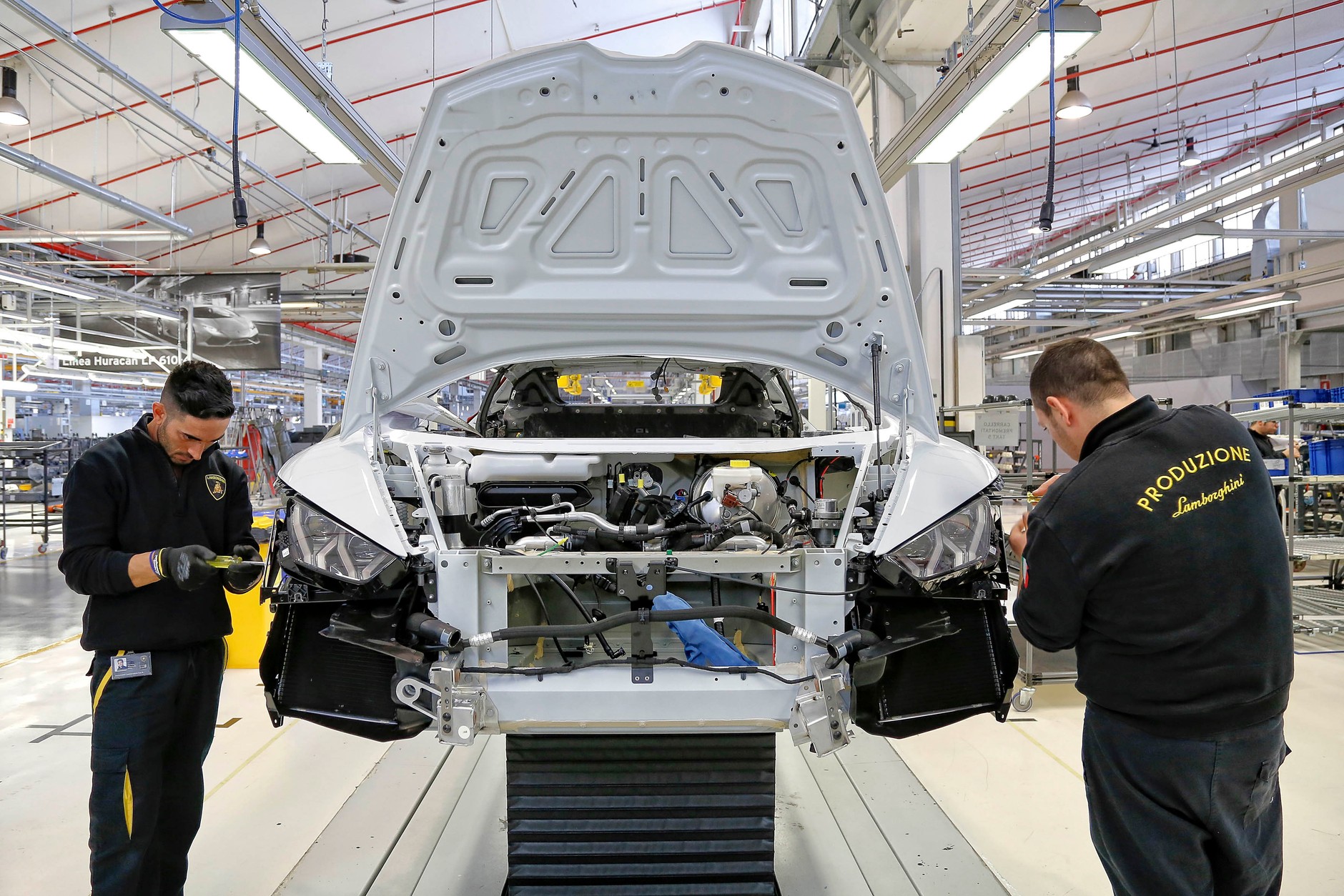 Jak powstaje Lamborghini Huracan?
