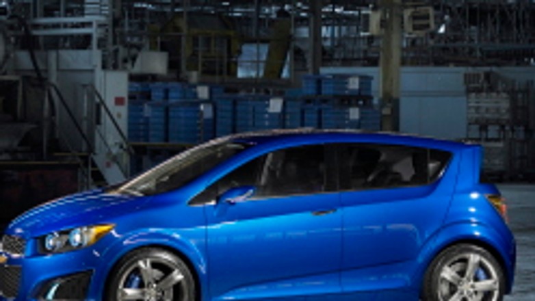 Detroit 2010: Chevrolet Aveo RS - maluch na amerykańskie szosy