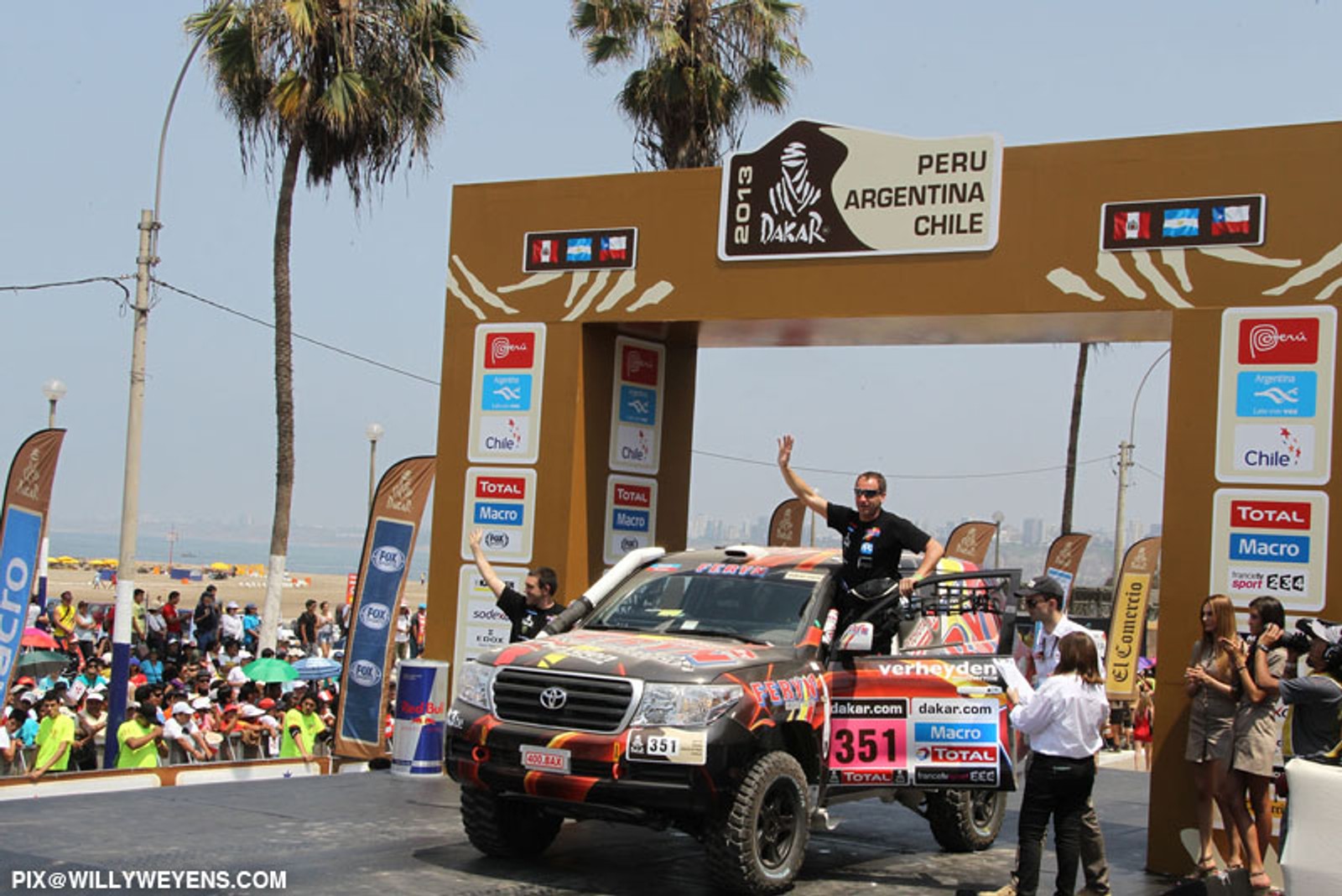 Dakar 2013: Hołowczyc i Przygoński w czołówce (I etap. wyniki, galeria)
