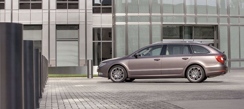 Škoda oficjalnie rozpoczęła produkcję Superba Combi