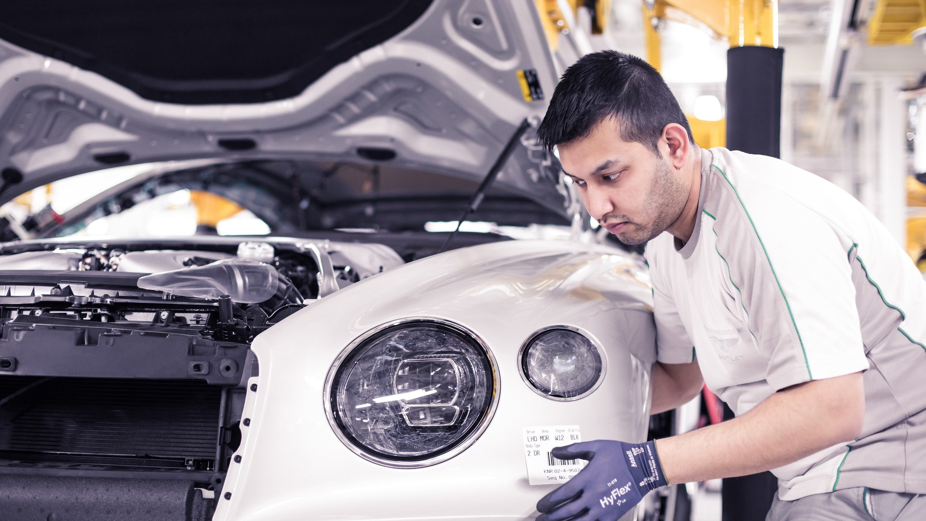 Fabryka Bentleya w Crewe – linia produkcyjna