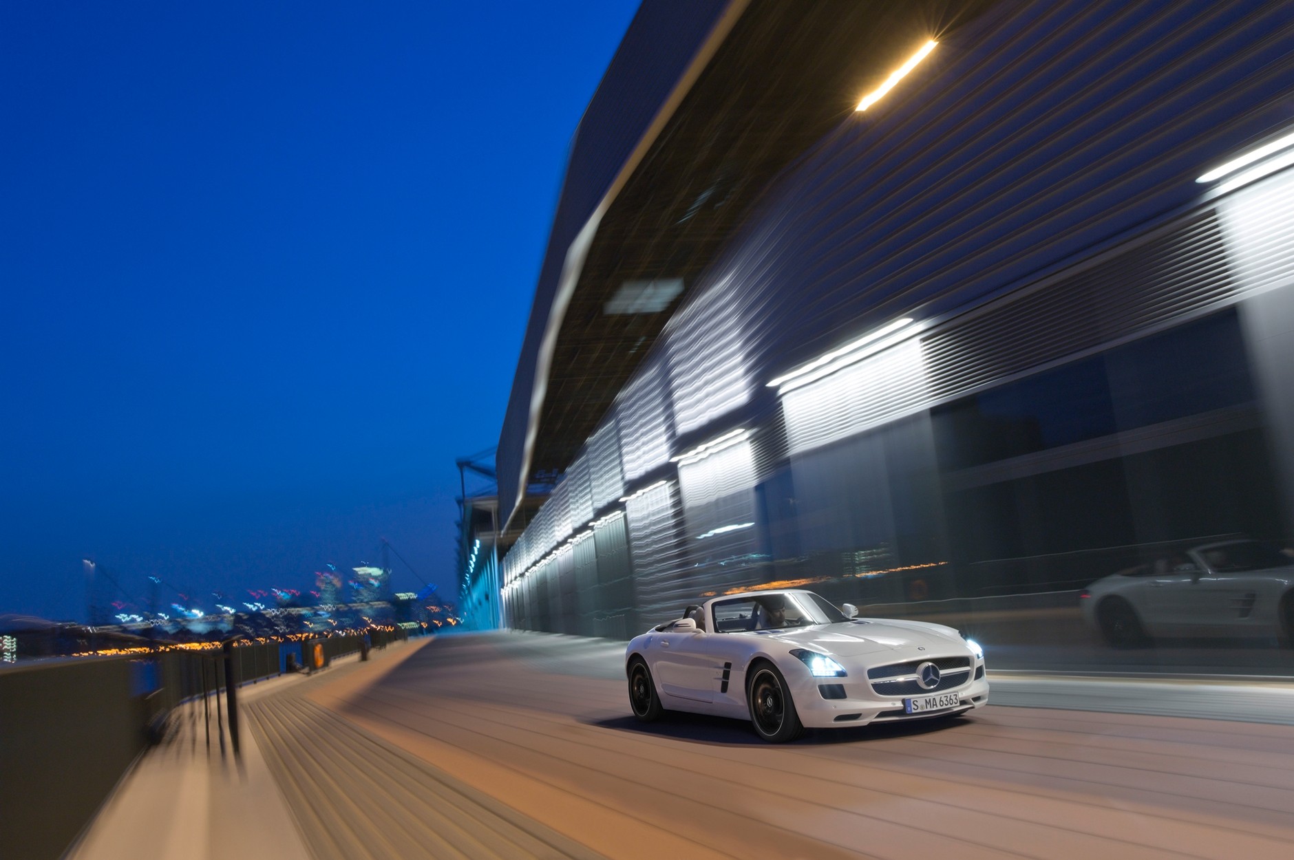 Mercedes SLS AMG Roadster
