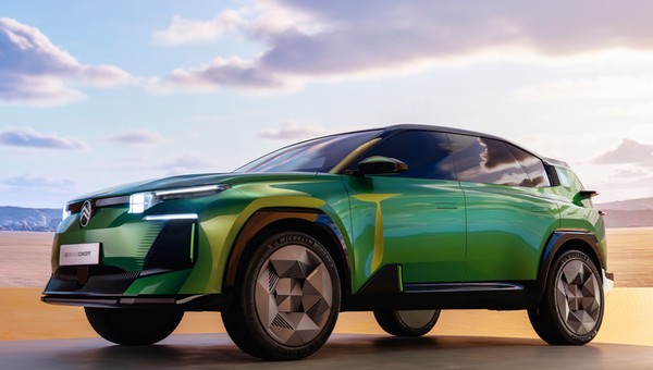 Citroen zrywa z krągłościami. Taki będzie nowy rodzinny SUV C5 Aircross