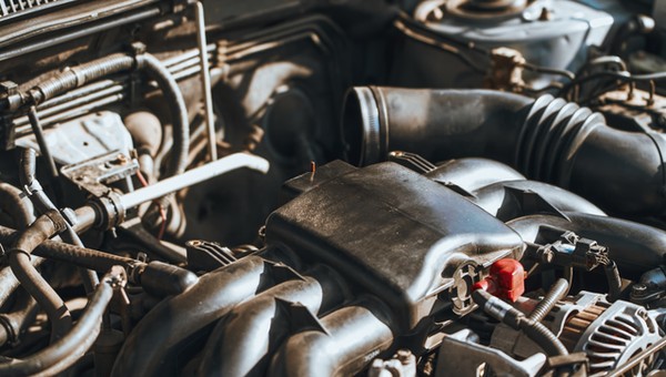 Ta prosta awaria może całkowicie unieruchomić auto. Chodzi o czujnik położenia wału