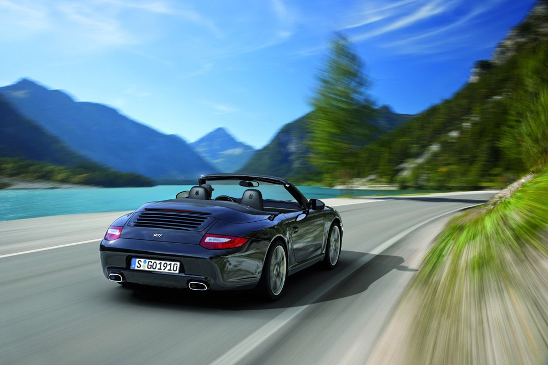 Porsche 911 Black Edition