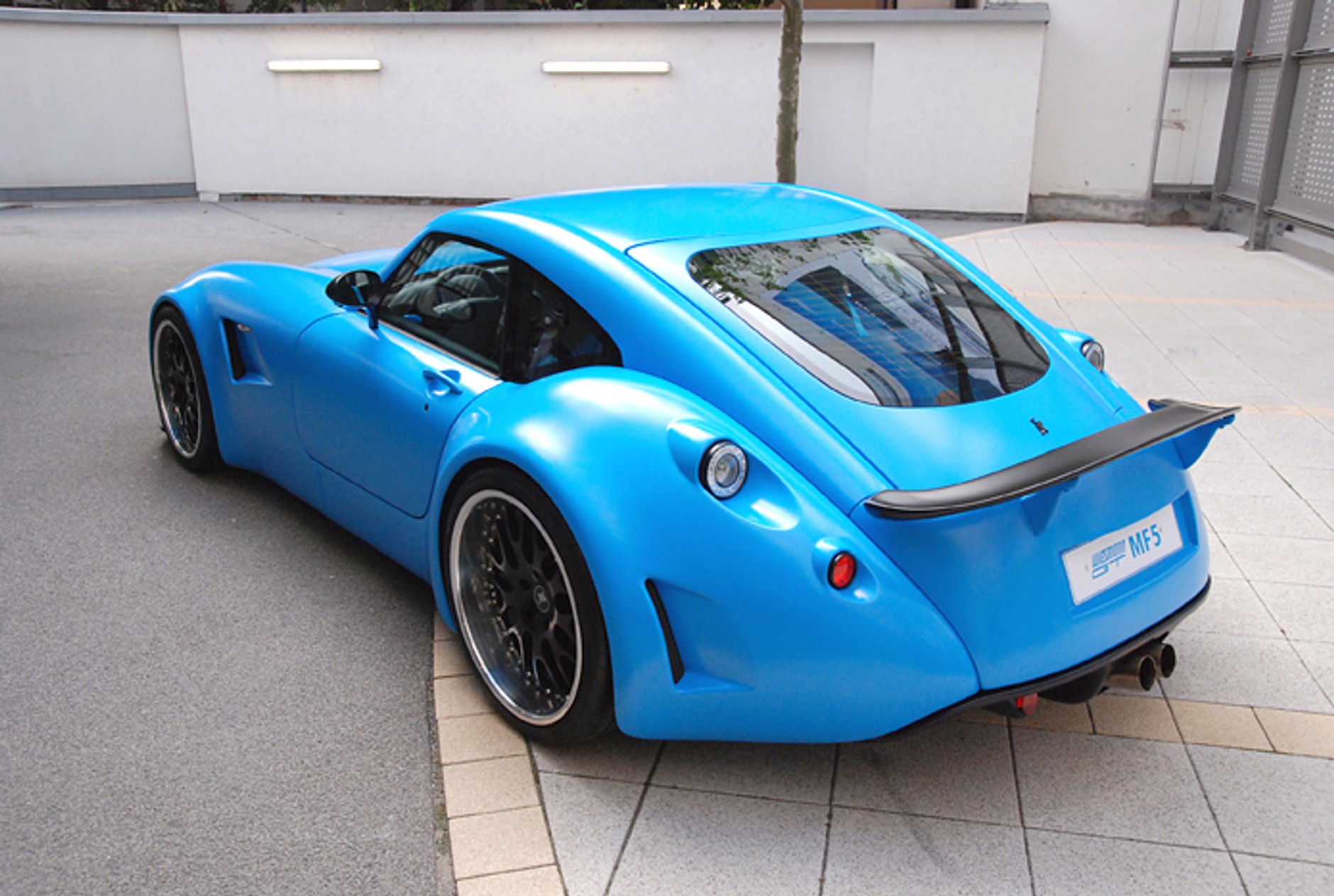 IAA Frankfurt 2007: Wiesmann GT MF5 – coupe z silnikiem BMW M5