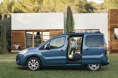 Nowe miejskie furgony Citroena i Peugeota - Hale na kołach