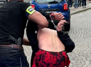 Podczas rutynowej kontroli kierowca BMW zaczął uciekać. Policjanci dowody znaleźli u niego w domu