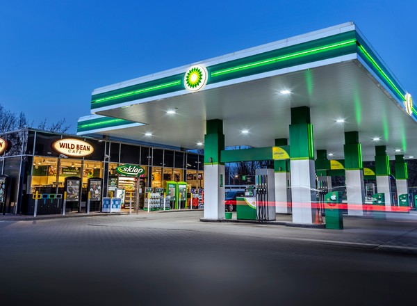 BP odpowiada na ruch Orlenu i przedłuża promocję na zakup paliw. Wiemy, na jak długo