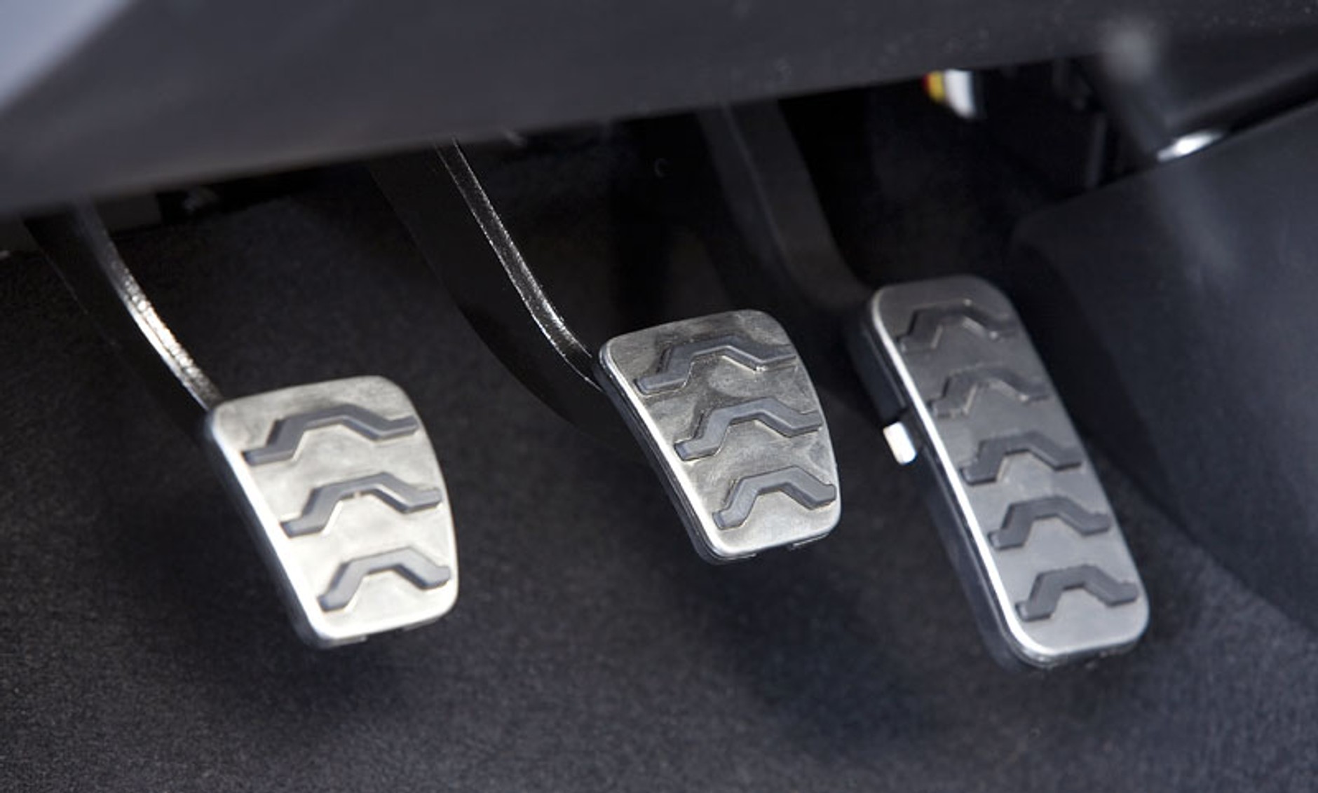 Kia cee´d 2010: pierwsze wrażenia z jazdy