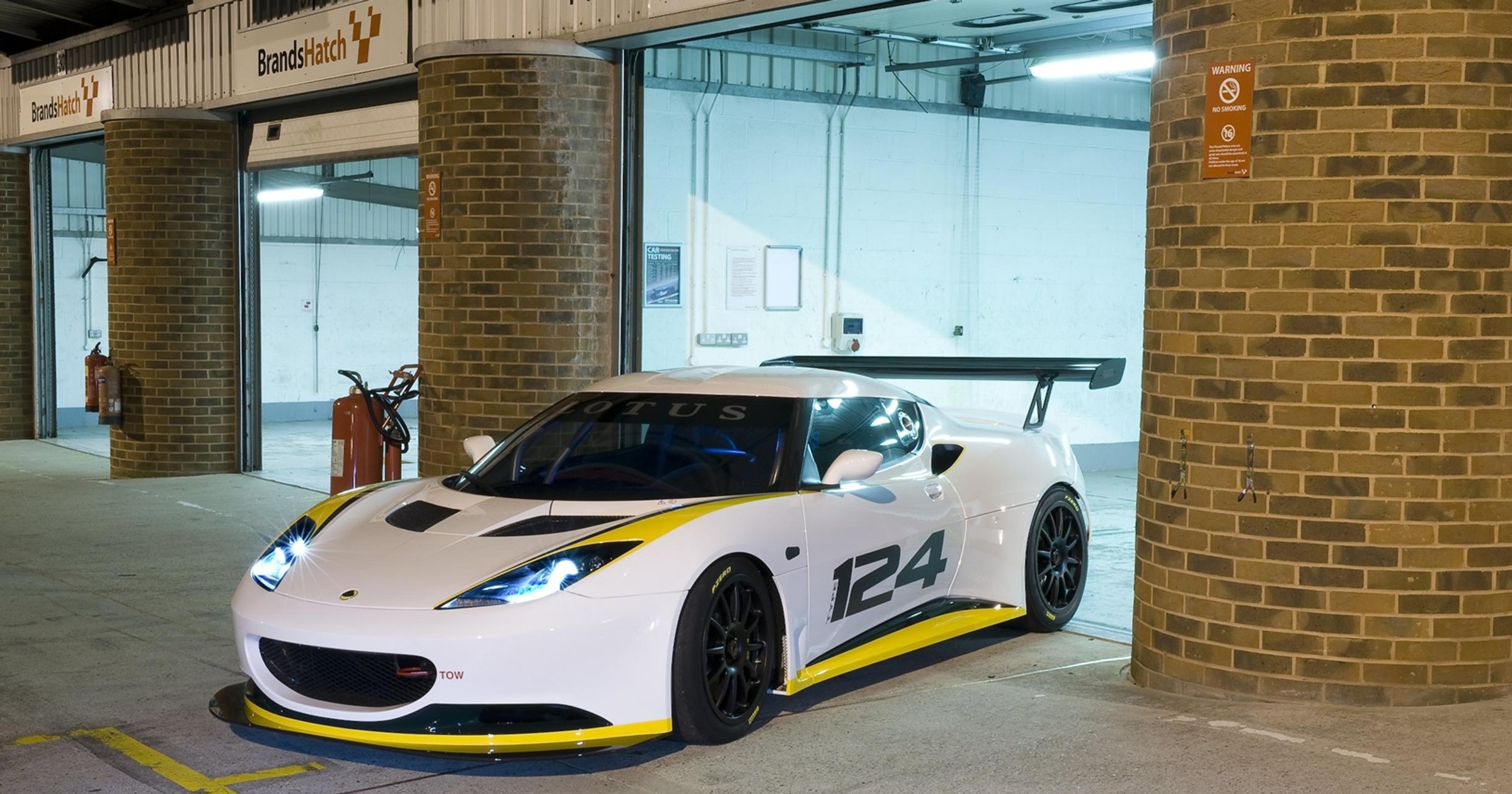 Lotus Evora